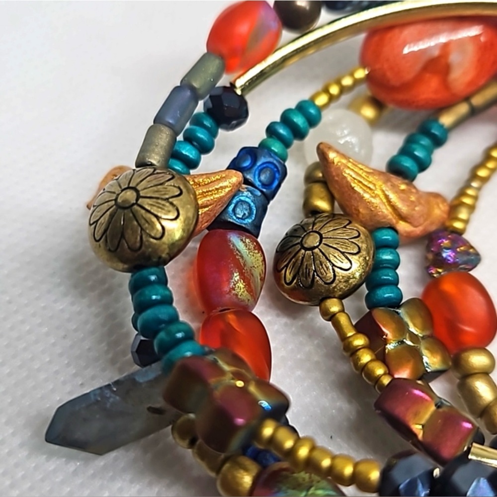 Whimsical Handmade Colorful Crystal Beaded Memory Wire Wrap Bracelet (J158) - Picture 5 of 6